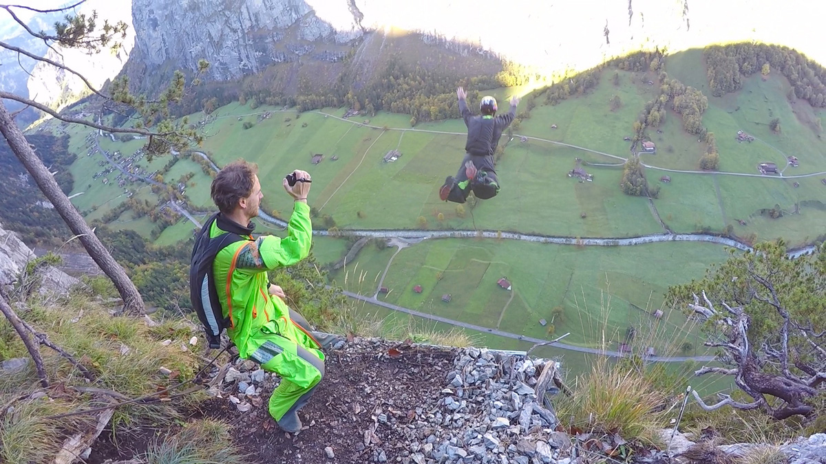 INITIATION BASE JUMP